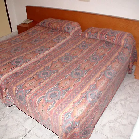 Hotel Mll Caribbean Bay El Arenal (Mallorca)