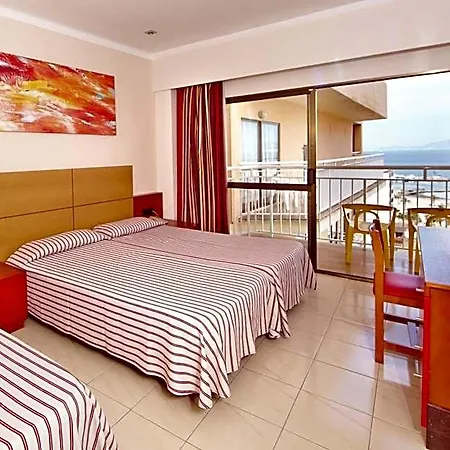 Готель Mll Caribbean Bay 3*