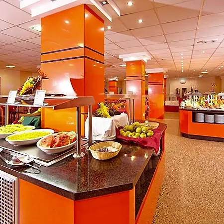 Mll Caribbean Bay Готель
